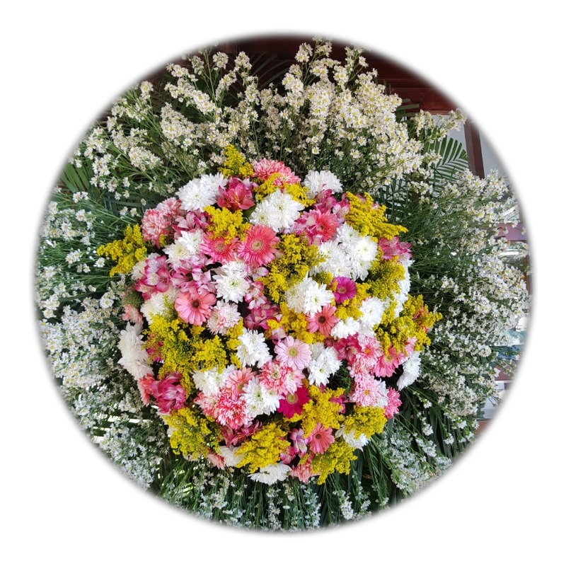 Coroa de Flores Silvestres Coloridas - Santa Casa de Santa Cruz